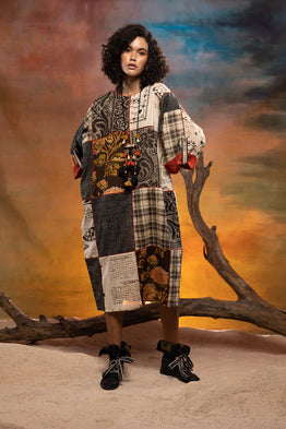 Chestnut - Black/Ivory