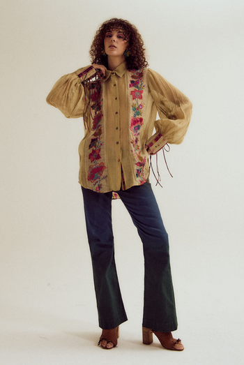 Camellia emb shirt - ecru