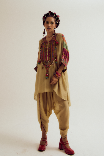 Zinnia kaftan shirt with  dhoti pants- ecru