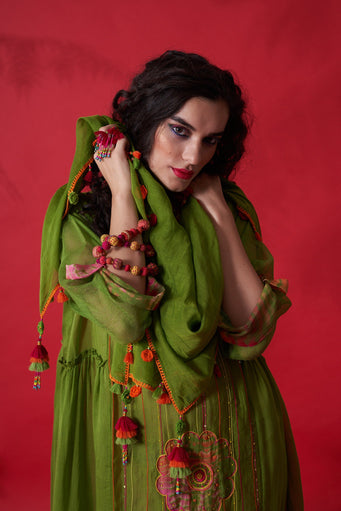 Amru - Green
