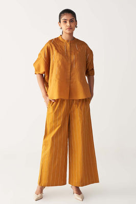 Pintuck Bat Sleeve Top