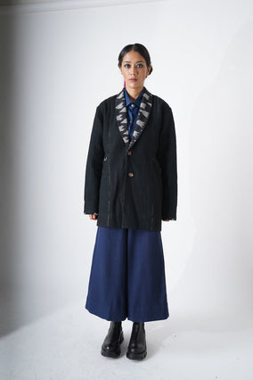 Tashi lapel Coat - black women