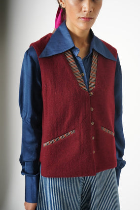 Yangchan bundi - maroon women